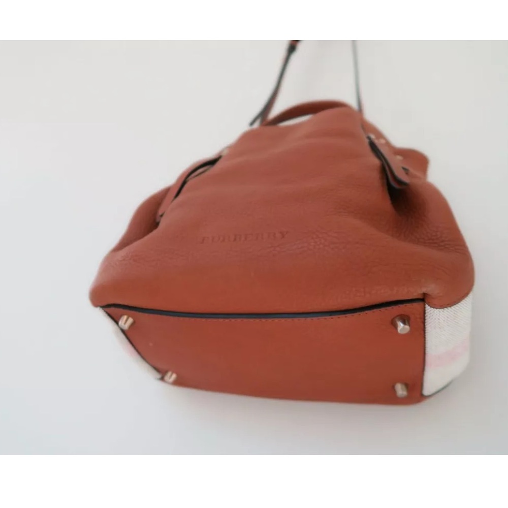 ❌SOLD❌BURBERRY brown leather bucket xbody satchel - Picture 8 of 8
